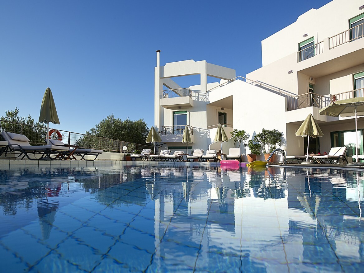 Hôtel à Hersonissos, Grèce, 1 150 m² - image 1