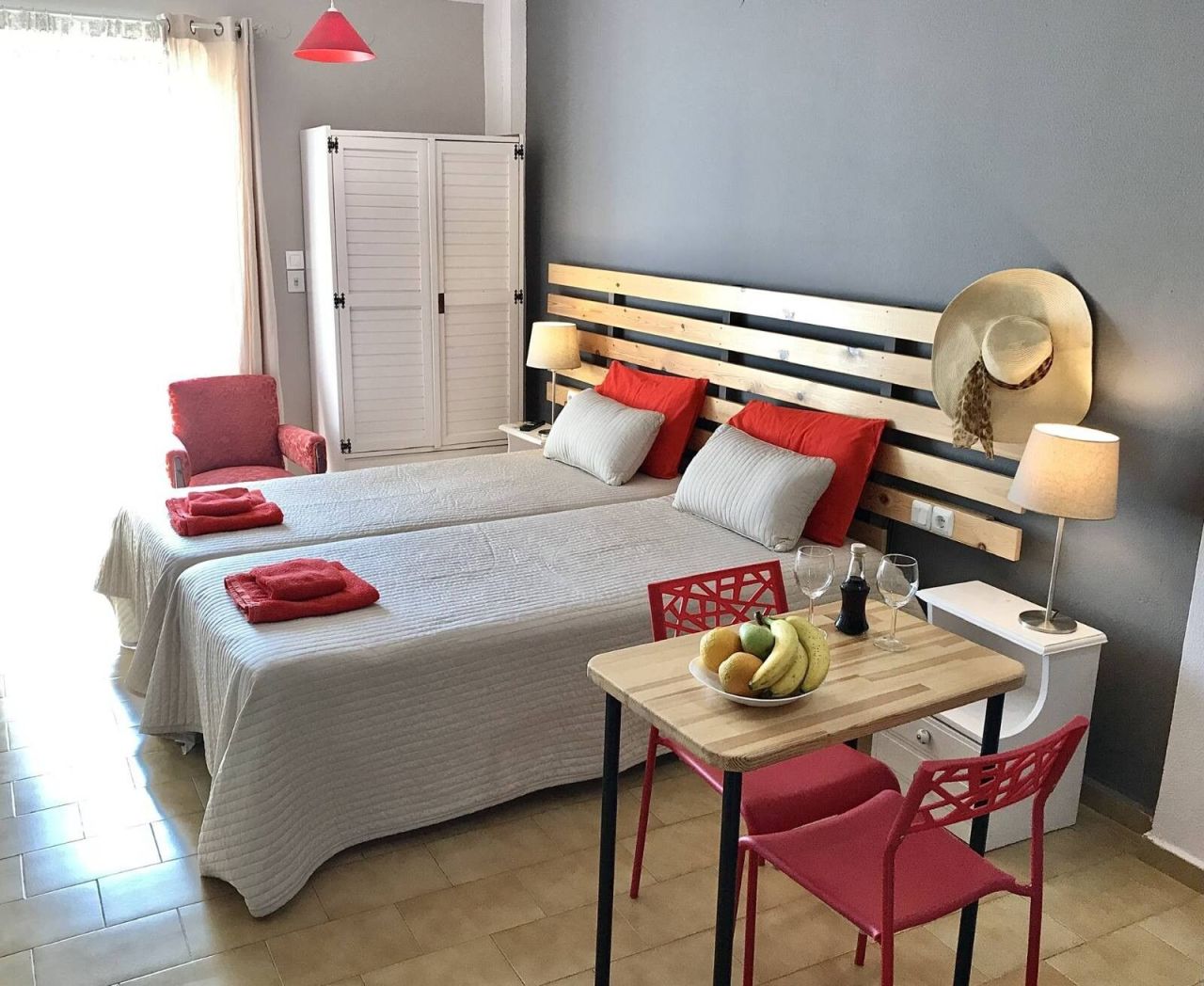 Hotel en Hersonissos, Grecia, 900 m² - imagen 1