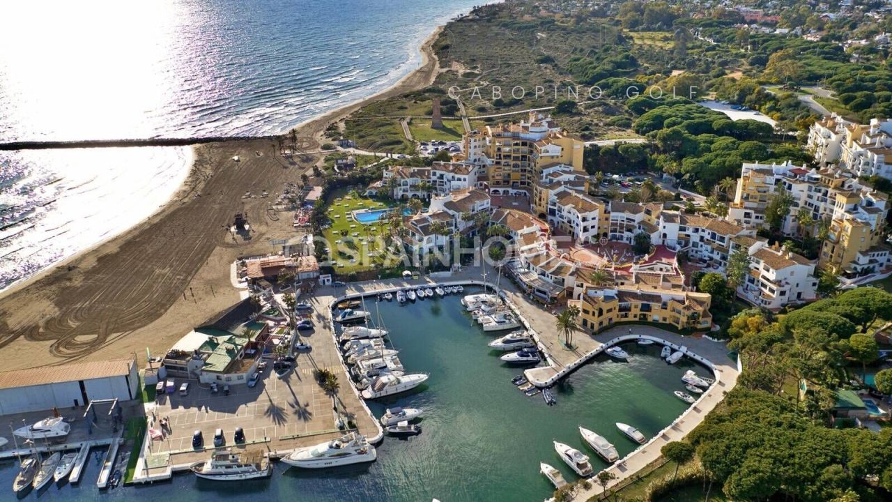 Apartamento en Marbella, España, 140 m² - imagen 1