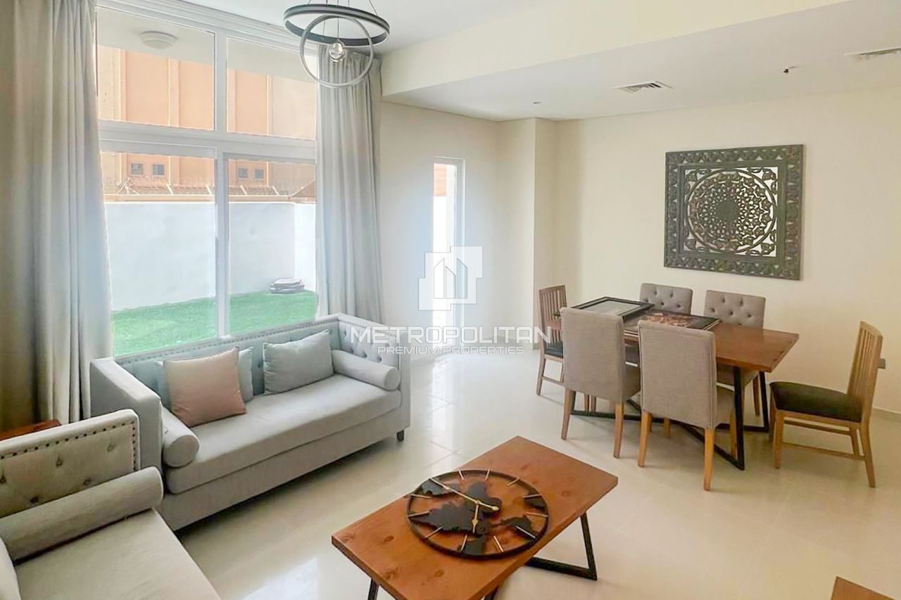 Townhouse in Dubai, UAE, 178 m² - picture 1