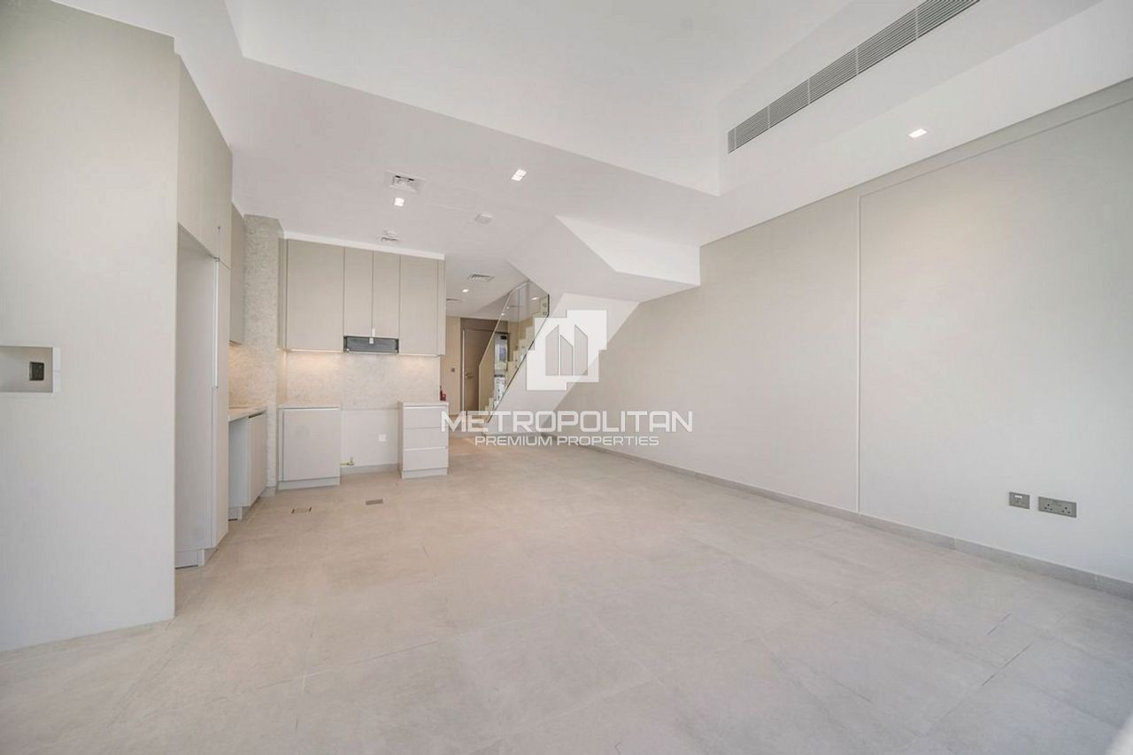 Casa adosada en Dubái, EAU, 175 m² - imagen 12