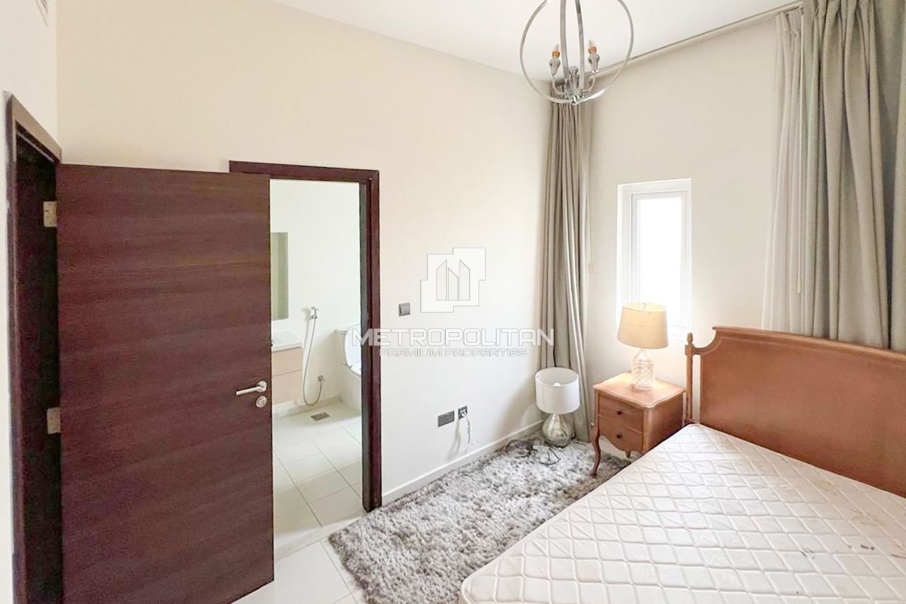 Casa adosada en Dubái, EAU, 178 m² - imagen 15