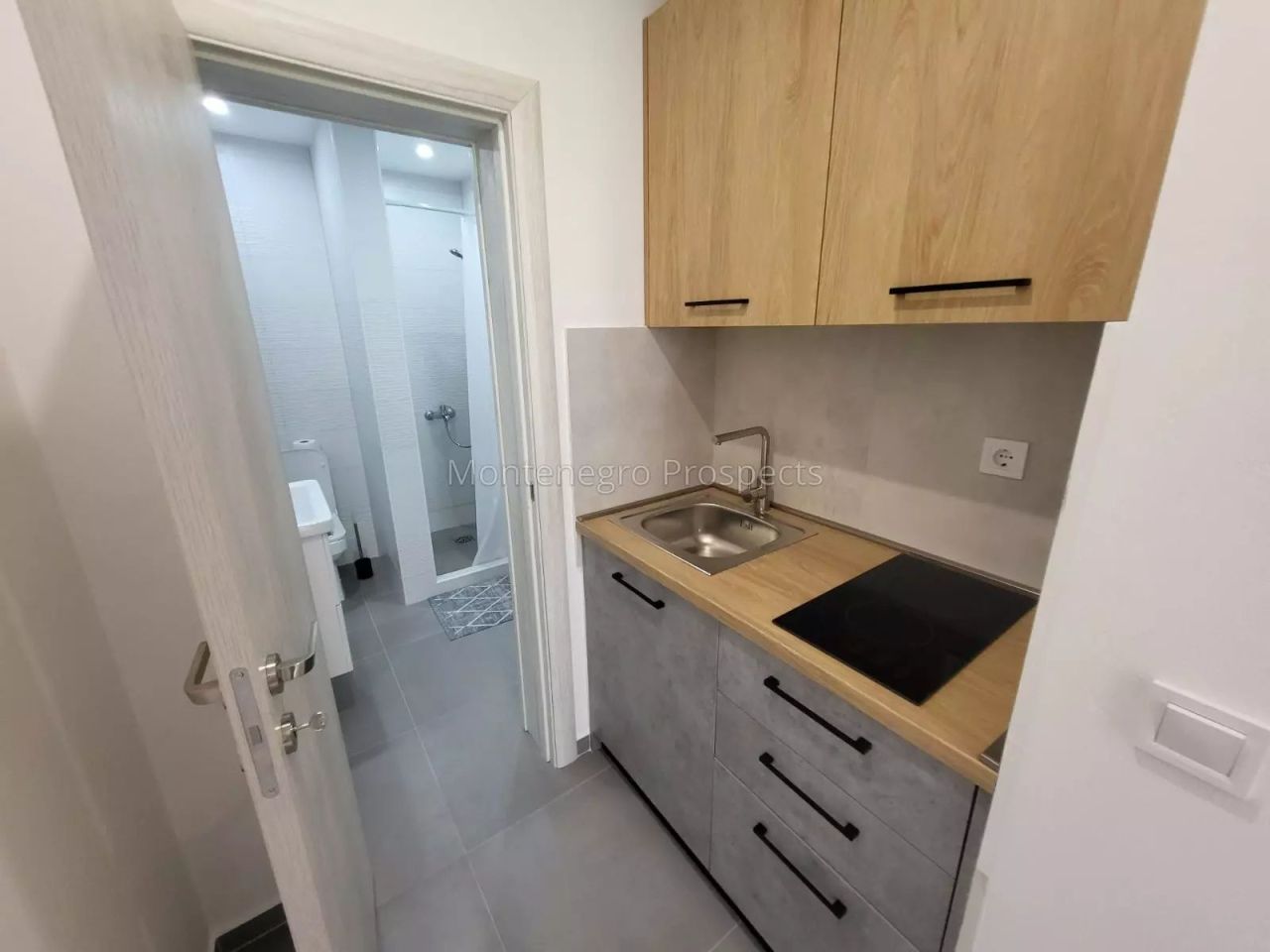 Casa en Sutomore, Montenegro, 350 m² - imagen 4