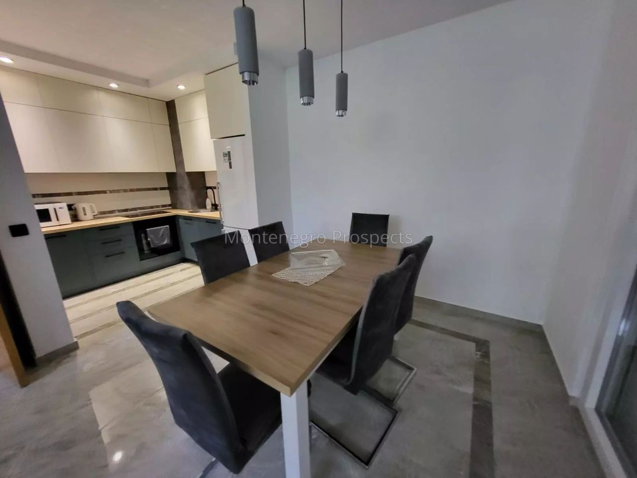 Casa en Sutomore, Montenegro, 350 m² - imagen 14