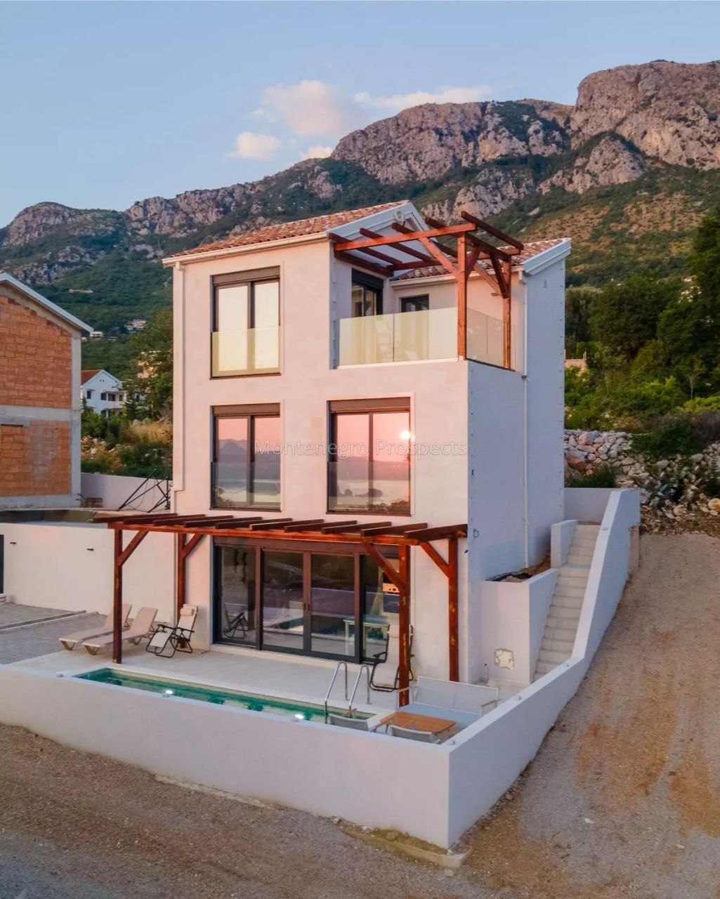 Villa in Blizikuce, Montenegro, 113 m² - picture 1