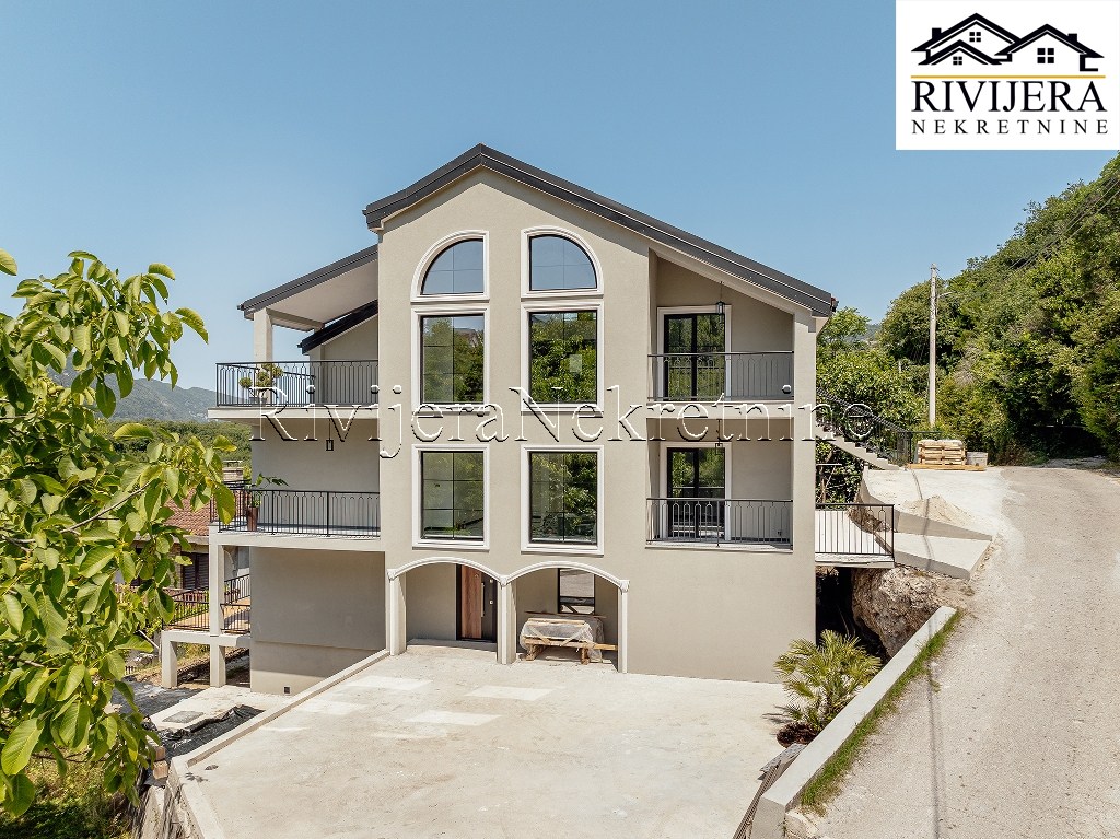 Piso en Herceg-Novi, Montenegro, 103 m² - imagen 7