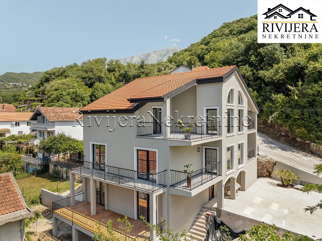 Piso en Herceg-Novi, Montenegro, 103 m² - imagen 5