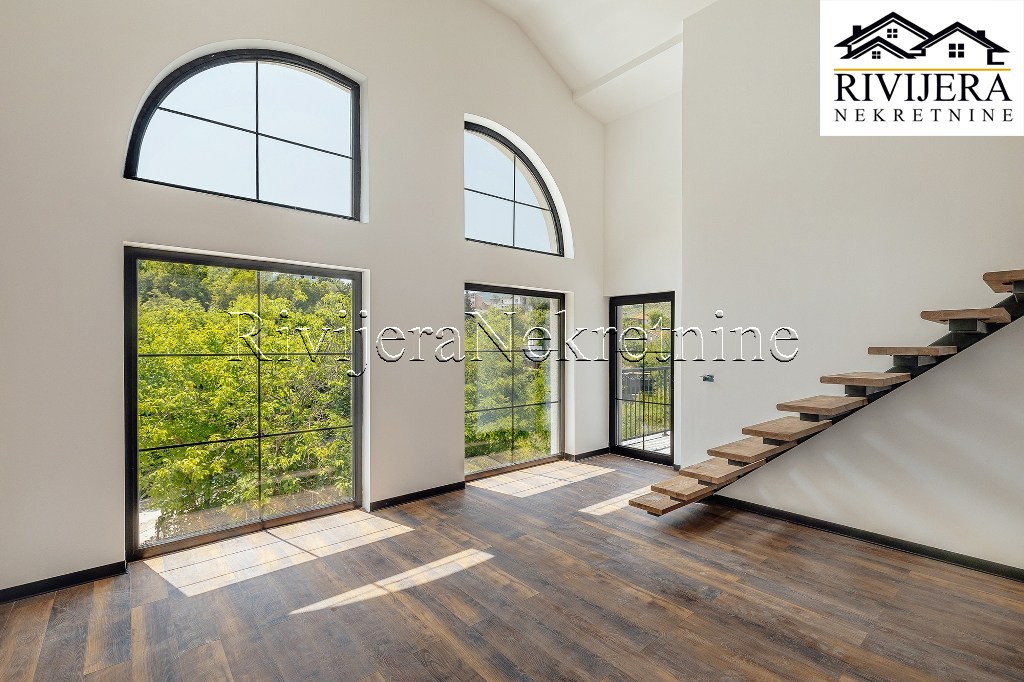Appartamento a Herceg-Novi, Montenegro, 122 m² - foto 1