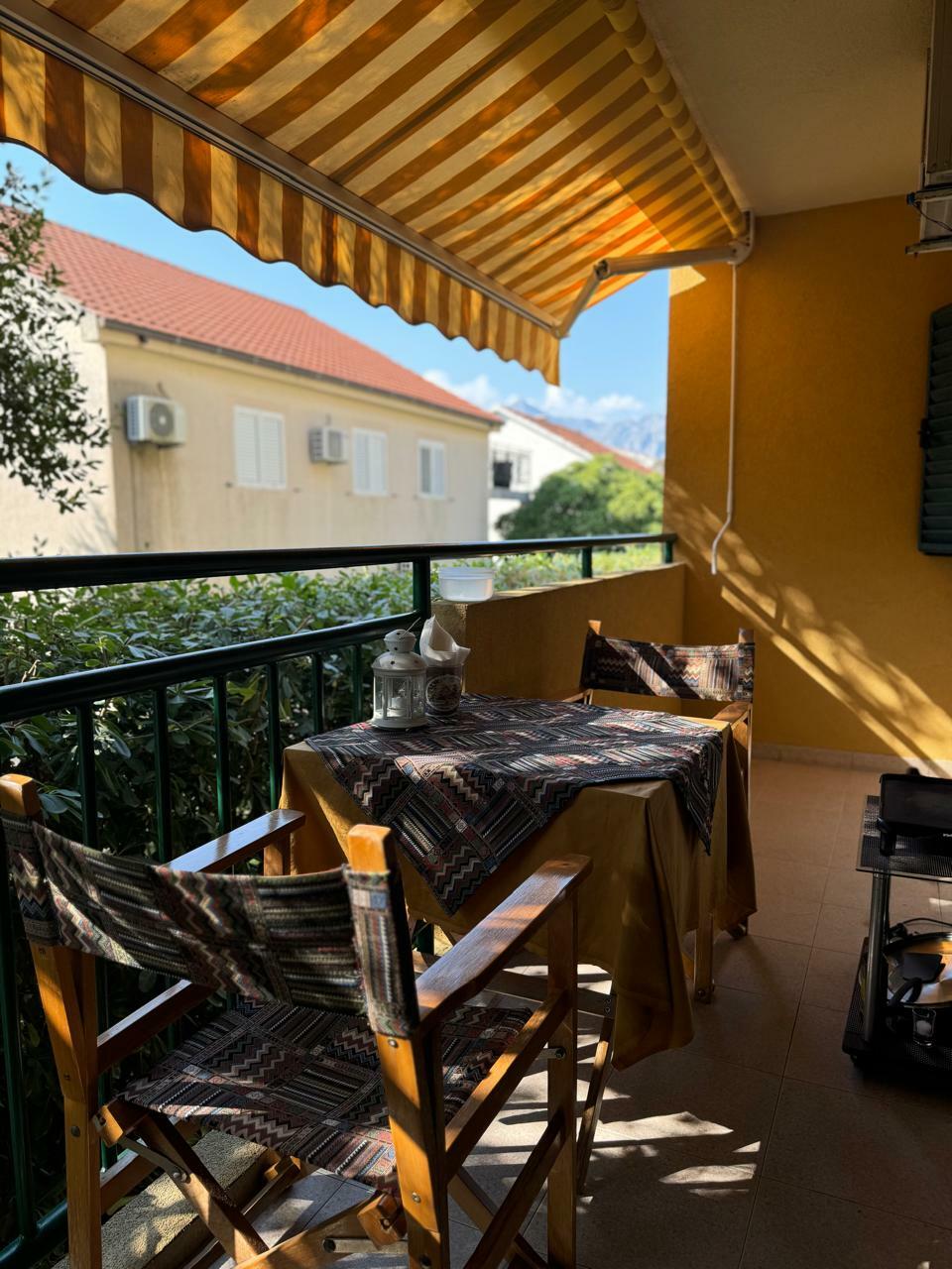 Wohnung in Dobrota, Montenegro, 58 m² - Foto 1
