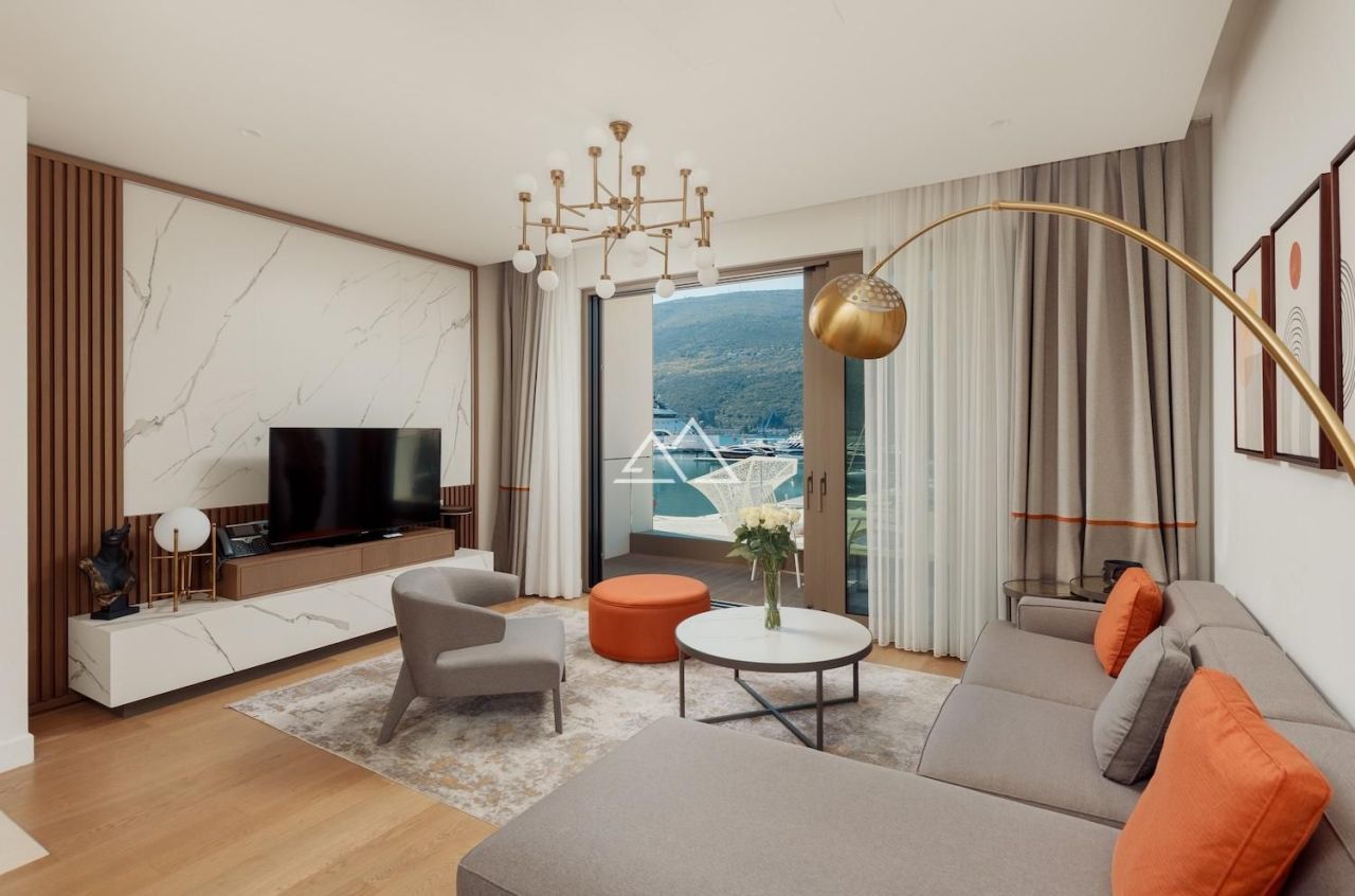 Apartment in Kumbor, Montenegro, 82 m² - picture 4