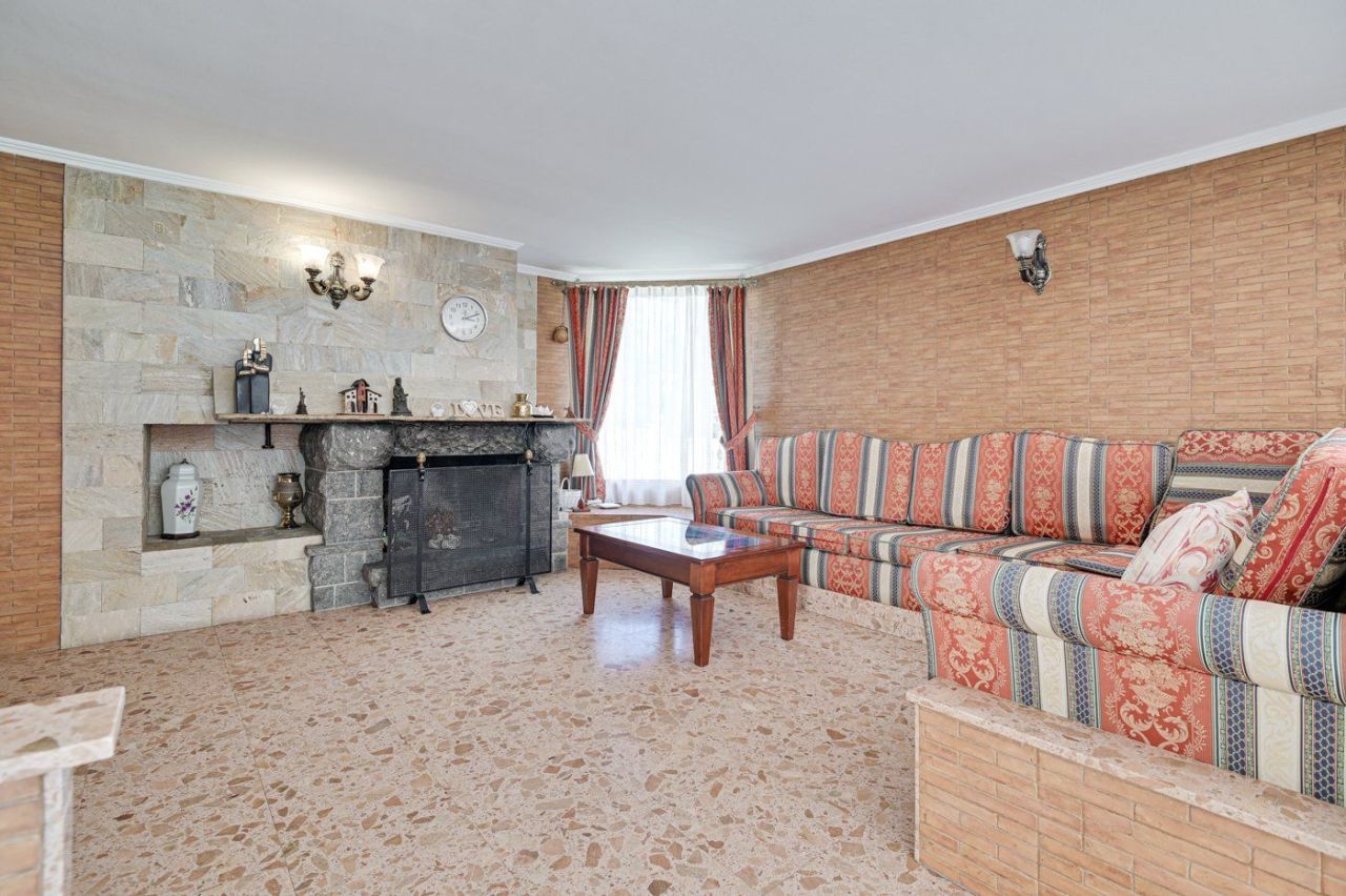 Casa en la Costa Brava, España, 654 m² - imagen 8