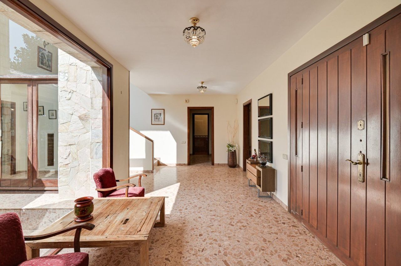 Casa en la Costa Brava, España, 654 m² - imagen 9