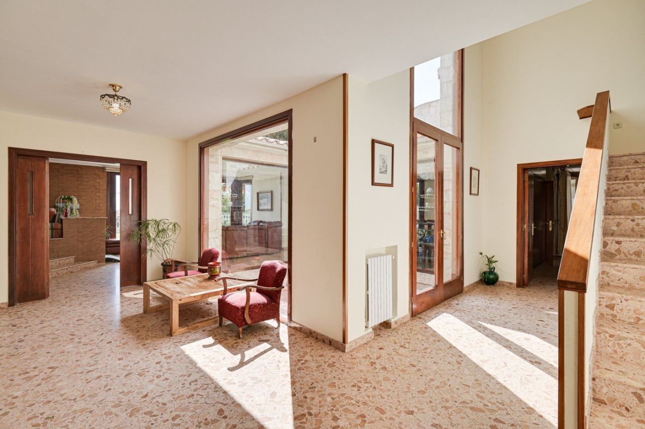 Casa en la Costa Brava, España, 654 m² - imagen 10