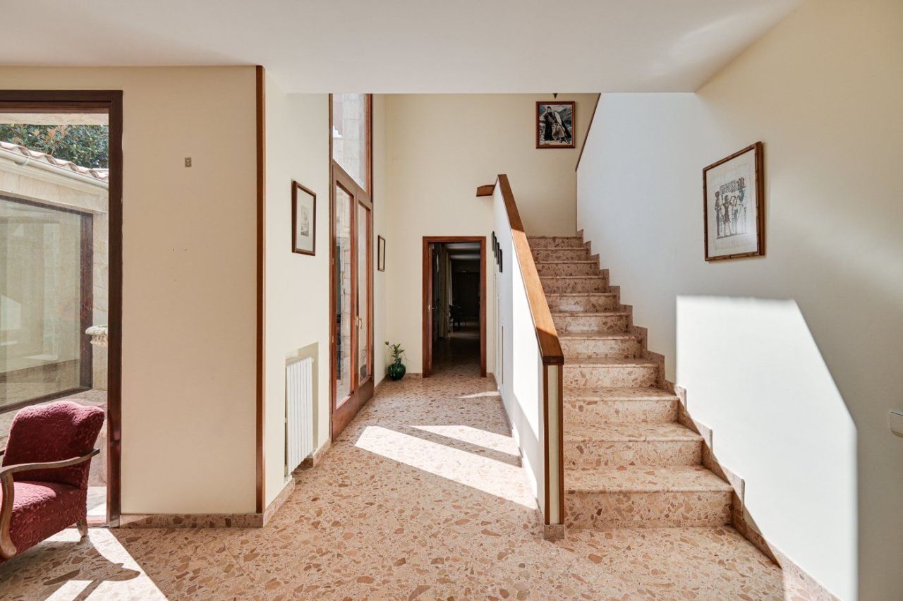 Casa en la Costa Brava, España, 654 m² - imagen 11