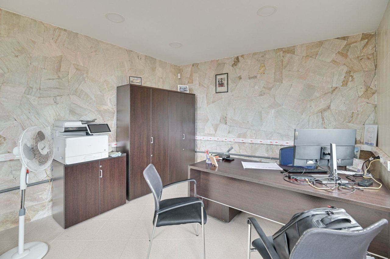 Casa en la Costa Brava, España, 654 m² - imagen 14