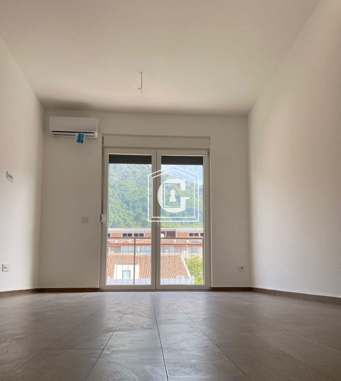 Apartment in Budva, Montenegro, 51 m² - picture 2