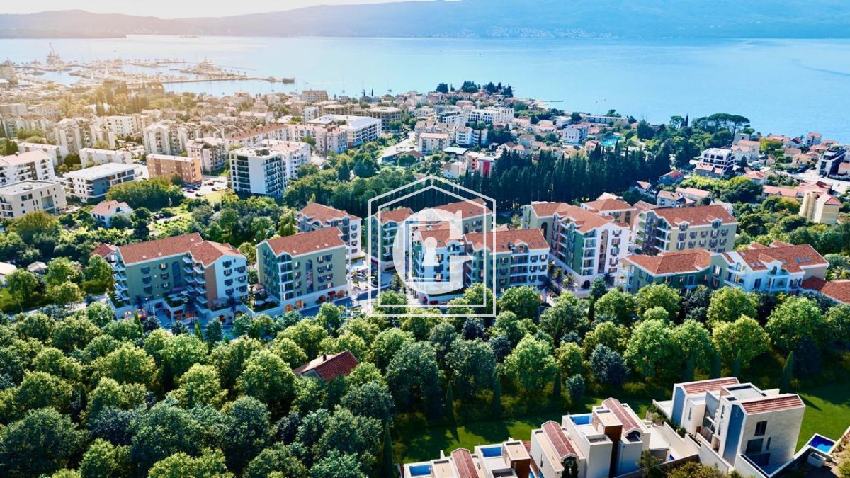 Apartment in Tivat, Montenegro, 51 m² - picture 5