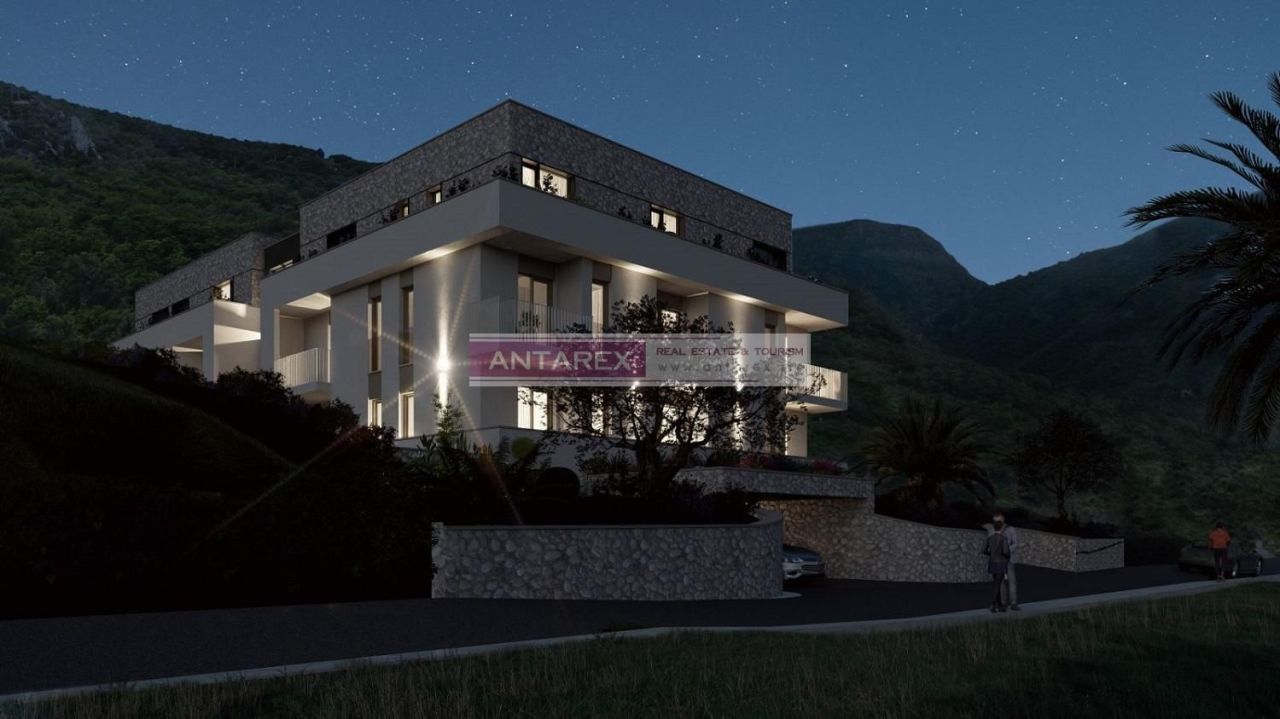 Apartment in Kotor, Montenegro, 57.6 m² - Foto 1