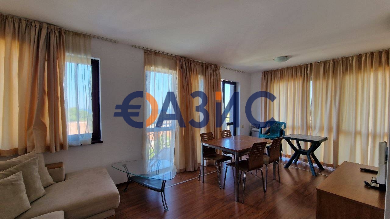 Apartment in Byala, Bulgaria, 89.8 m² - picture 2