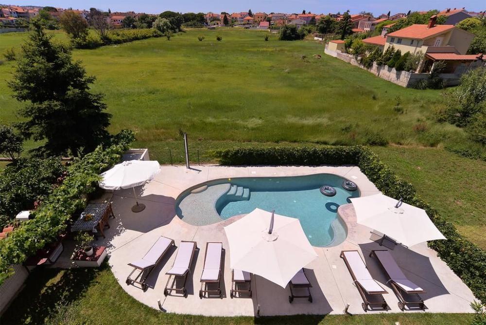 Hotel in Fazana, Croatia, 460 m² - picture 2