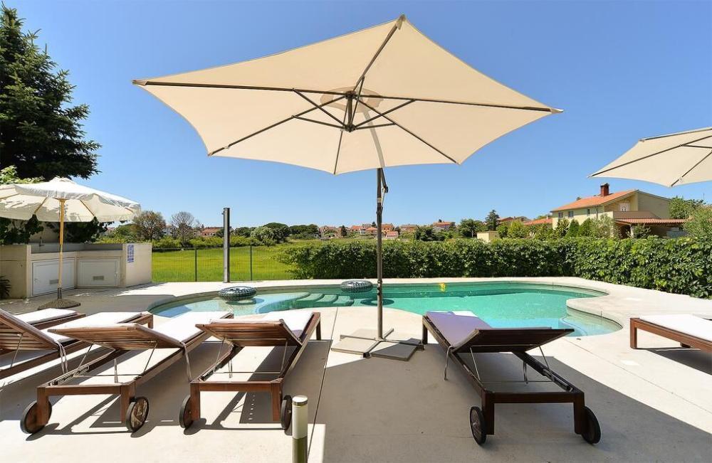 Hotel in Fazana, Croatia, 460 m² - picture 3