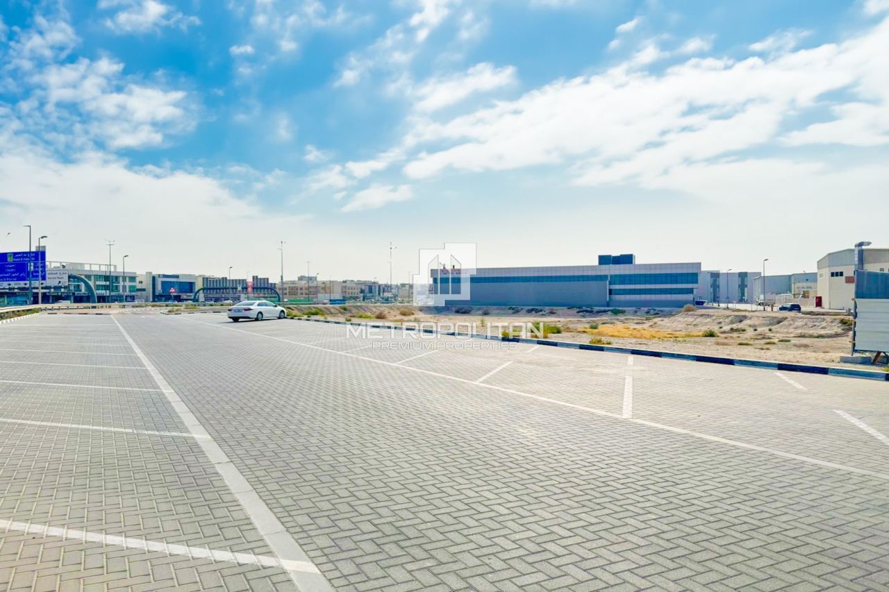 Biens commerciaux à Dubaï, EAU, 2 750 m² - image 3