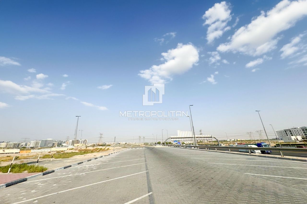 Biens commerciaux à Dubaï, EAU, 2 750 m² - image 6