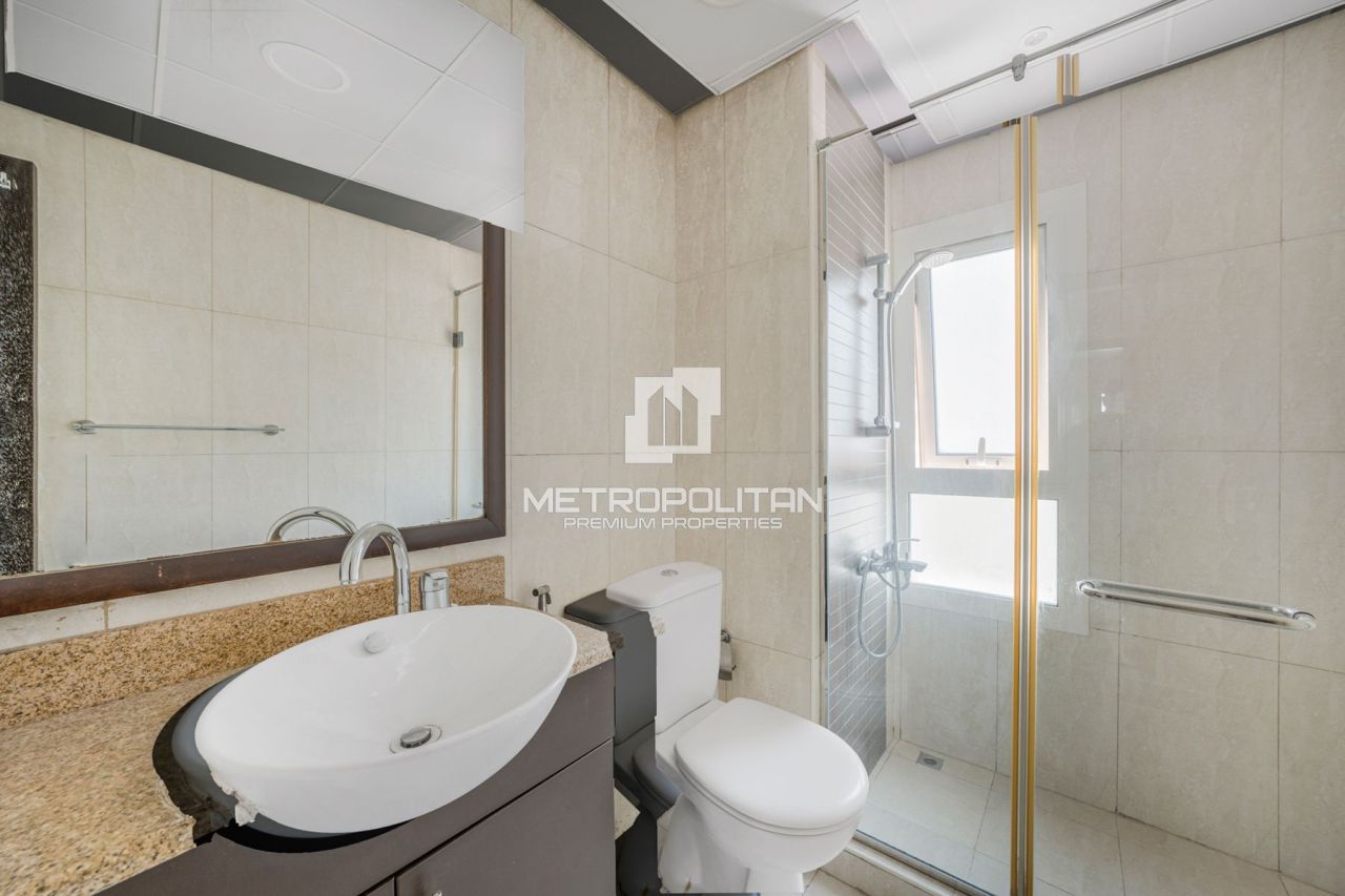 Apartment in Dubai, UAE, 145 m² - picture 12