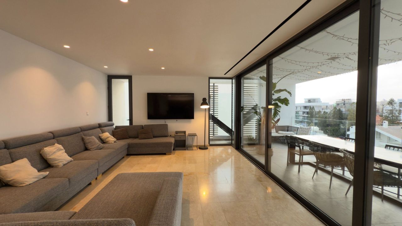 Apartment in Limassol, Cyprus, 282 m² - picture 1