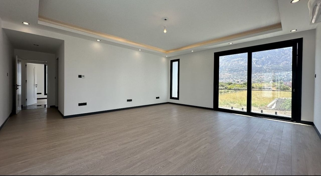 Villa en Karşıyaka, Chipre, 304 m² - imagen 13
