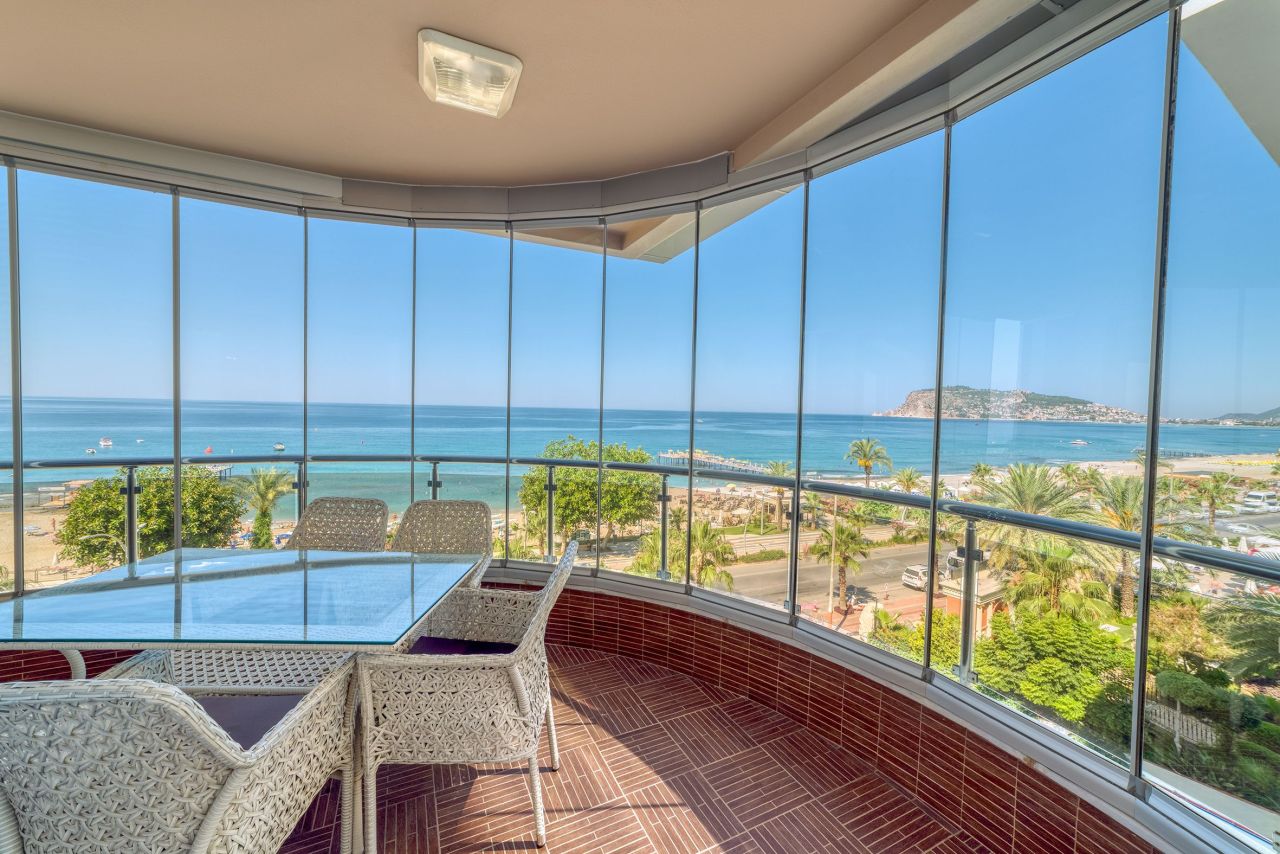 Penthouse in Alanya, Türkei, 300 m² - Foto 1