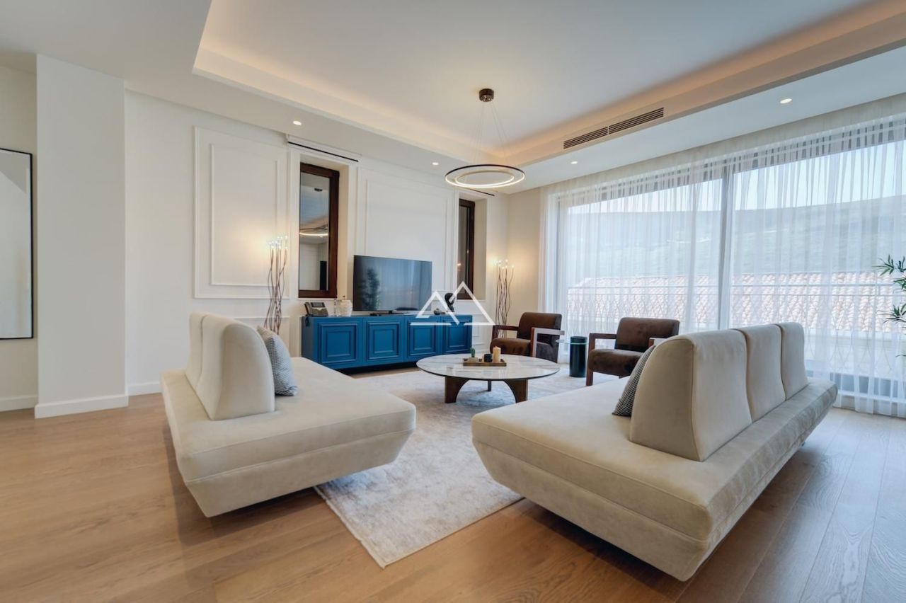Apartment in Kumbor, Montenegro, 196 m² - Foto 1