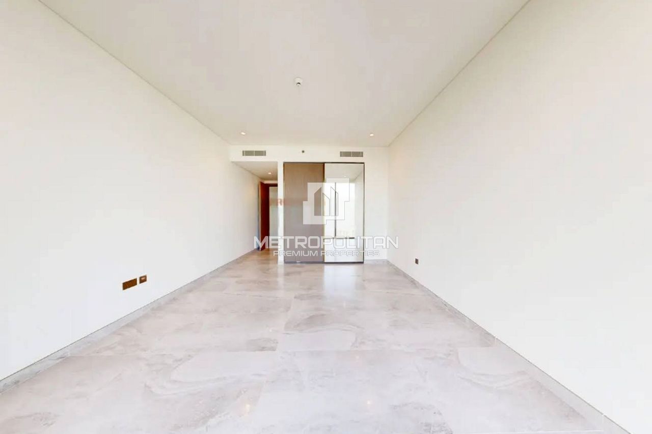 Apartment in Dubai, UAE, 160 m² - picture 9