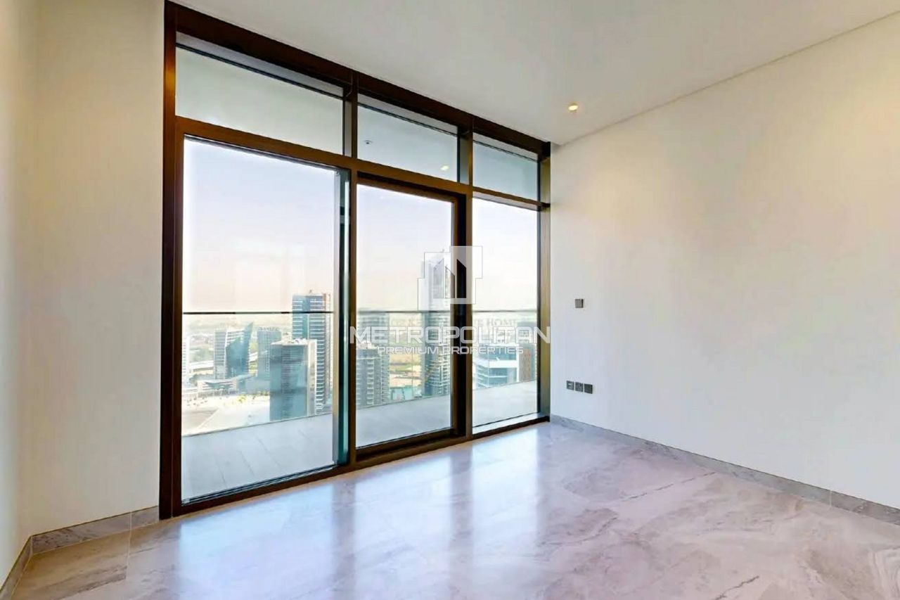 Apartment in Dubai, UAE, 160 m² - picture 15