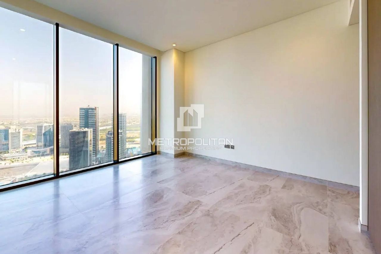 Apartment in Dubai, UAE, 160 m² - picture 19