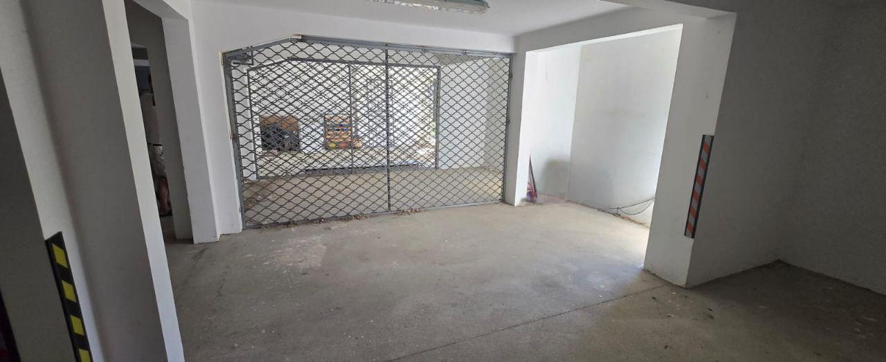 Biens commerciaux à Petrovac, Monténégro, 18 m² - image 1