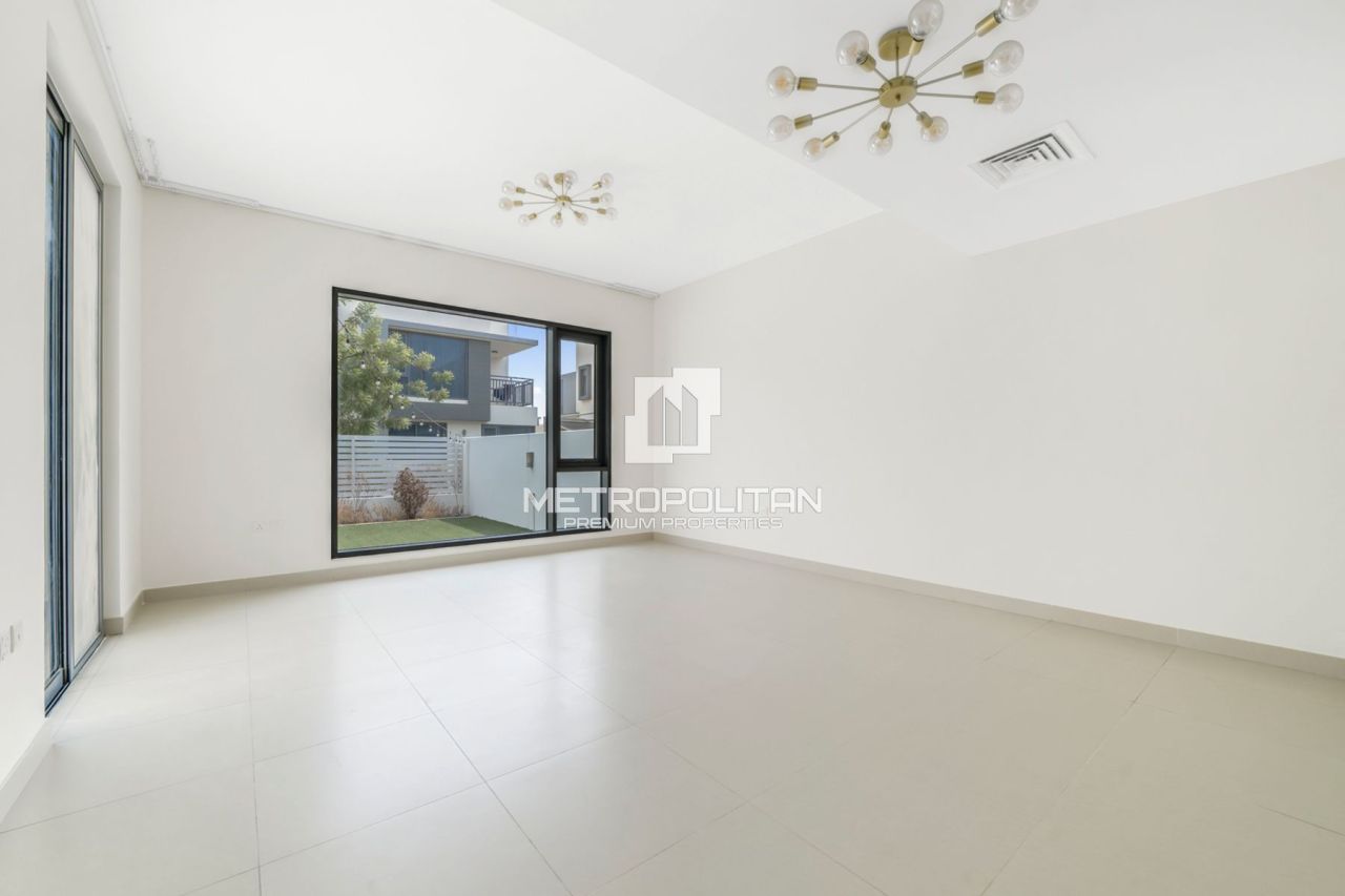 Townhouse in Dubai, UAE, 195 m² - picture 4