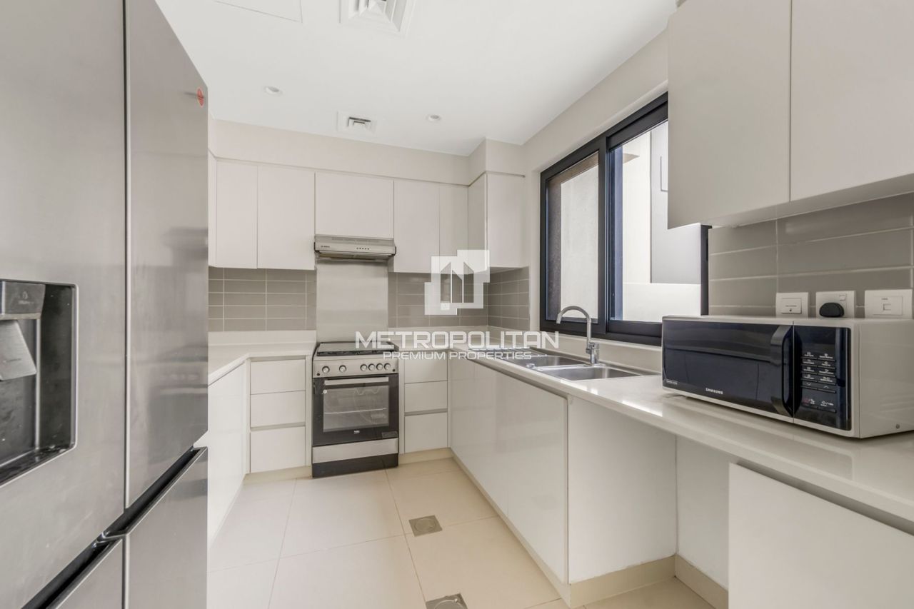 Townhouse in Dubai, UAE, 195 m² - picture 6