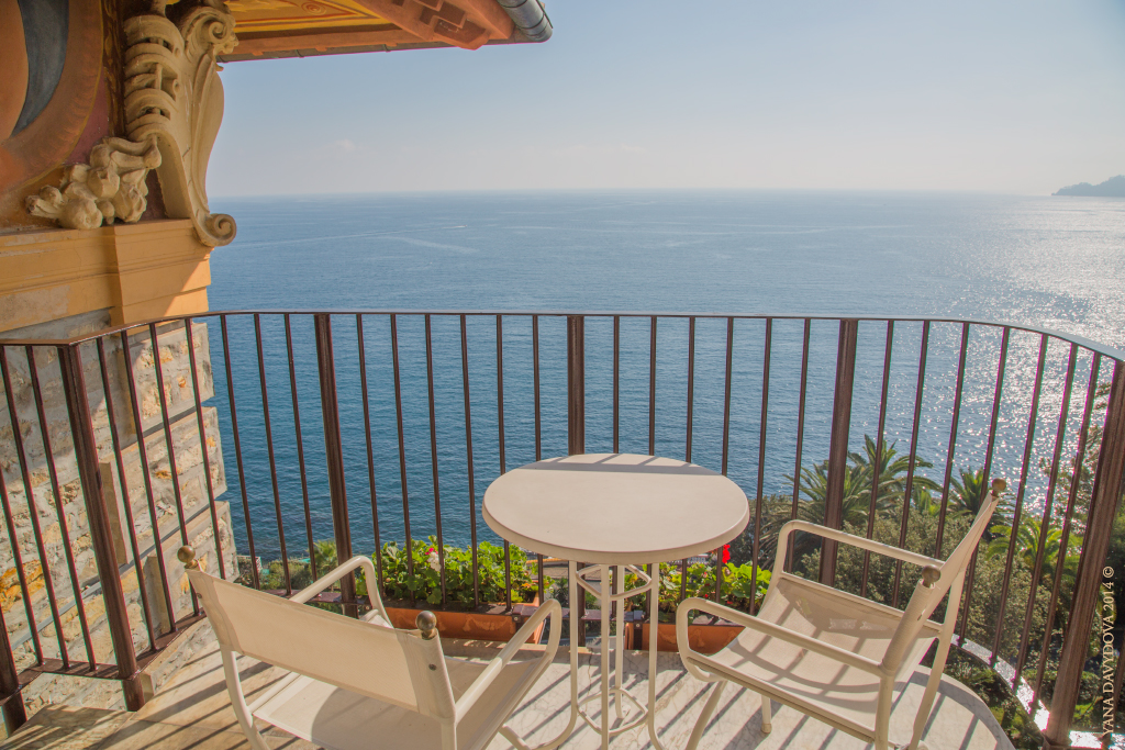 Hôtel à Diano Marina, Italie, 4 000 m² - image 1