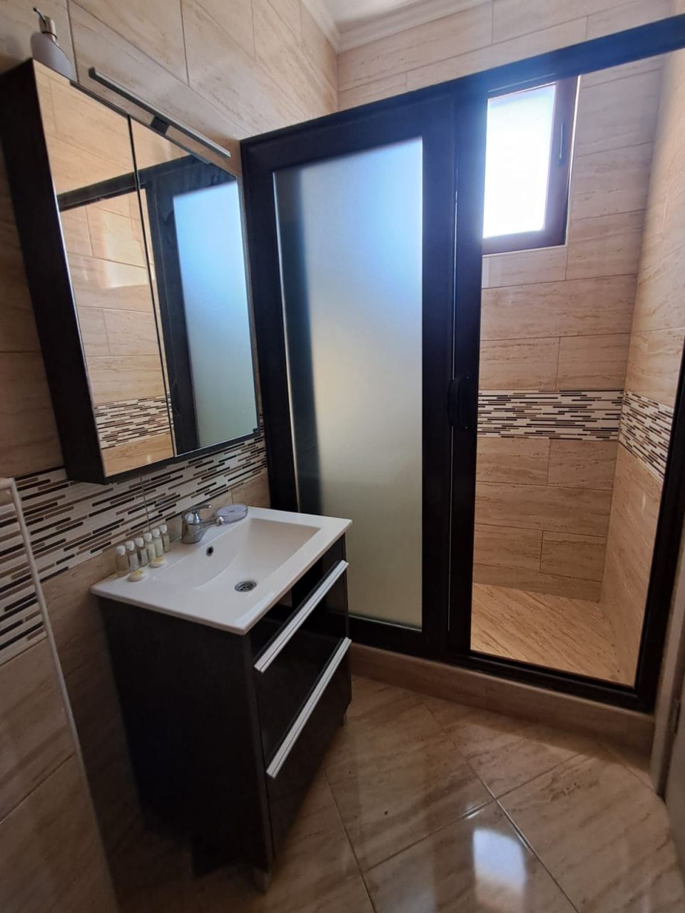 Hôtel à Dobra Voda, Monténégro, 640 m² - image 11