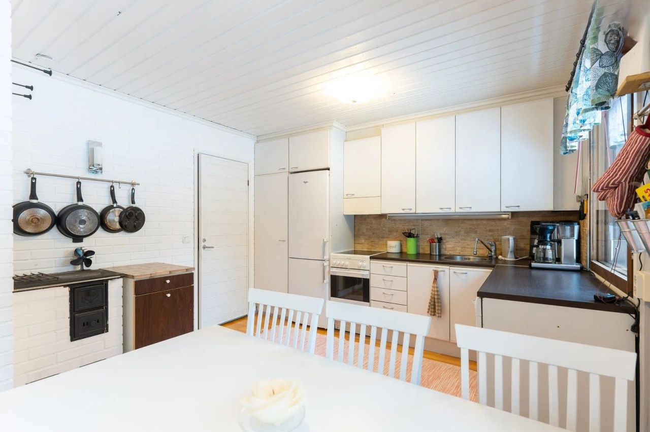 Maison à Ristiina, Finlande, 99 m² - image 1