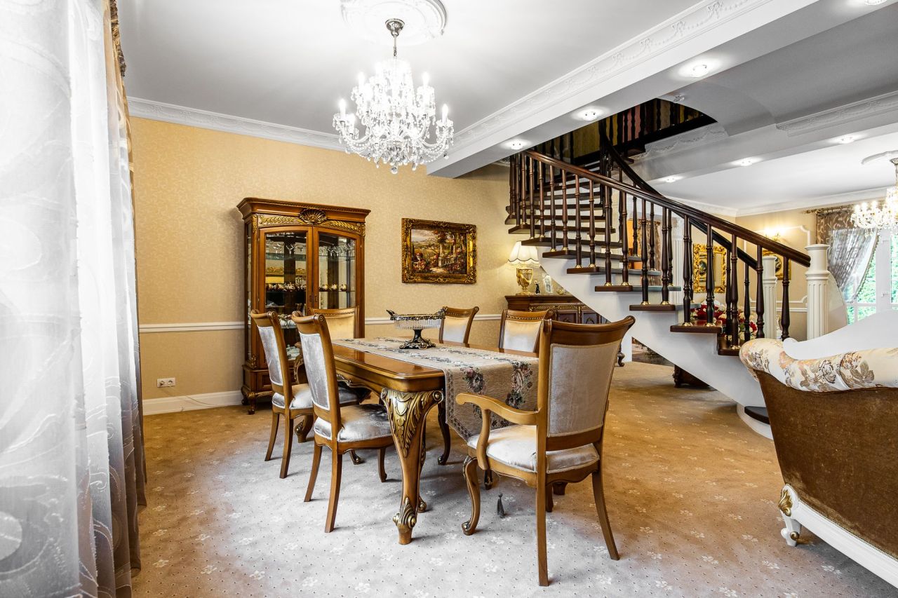 Cottage Tarasovo, Belarus, 443.2 m² - picture 8