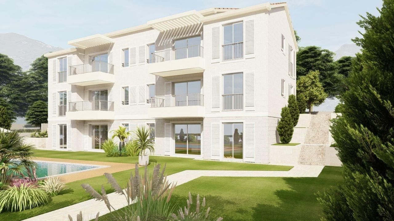 Piso en Blizikuce, Montenegro, 65 m² - imagen 1