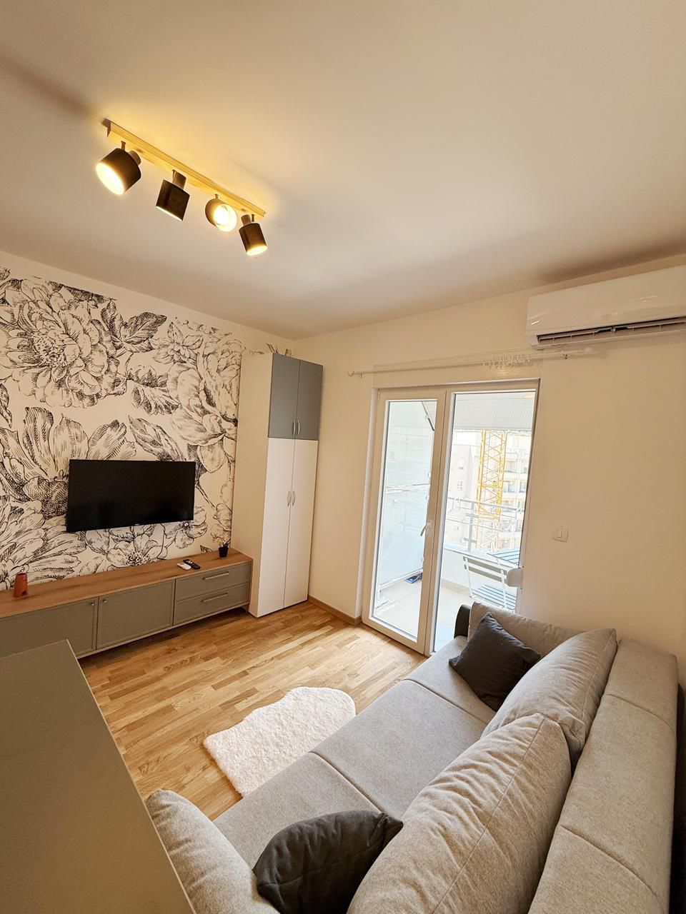 Apartment in Becici, Montenegro, 24 m² - picture 1