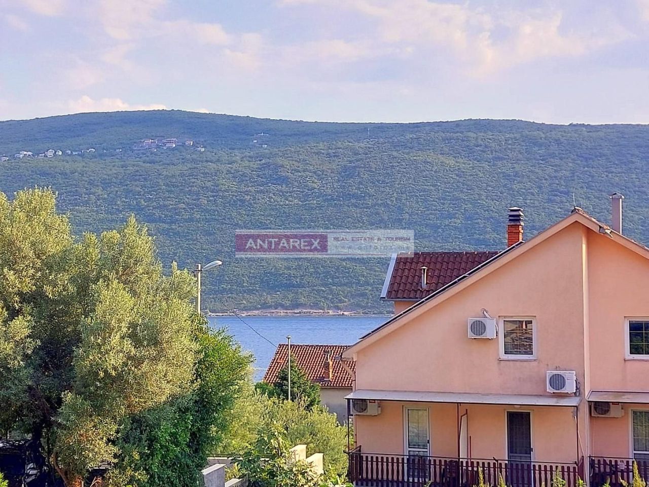 Apartamento en Kumbor, Montenegro, 33 m² - imagen 1