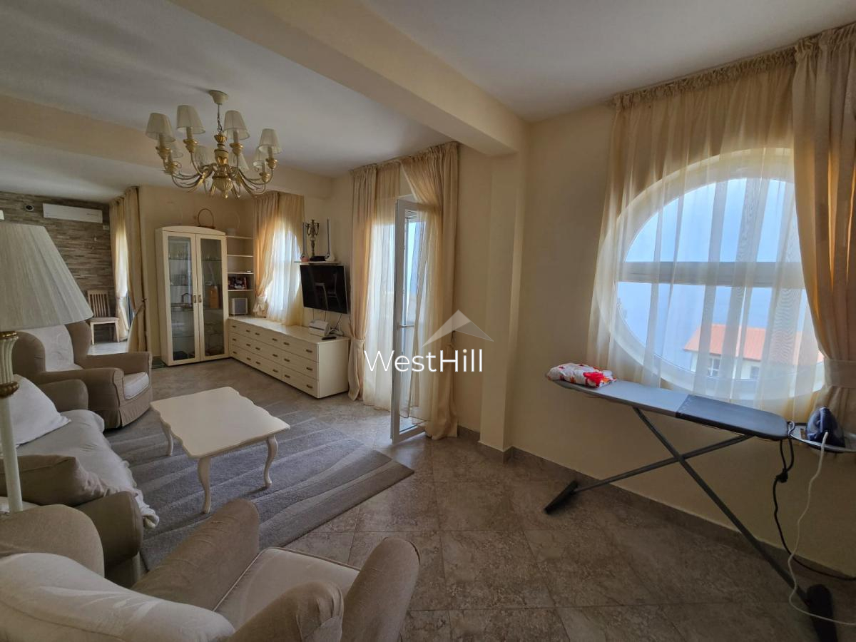 Apartamento en Dobra Voda, Montenegro, 162 m² - imagen 1