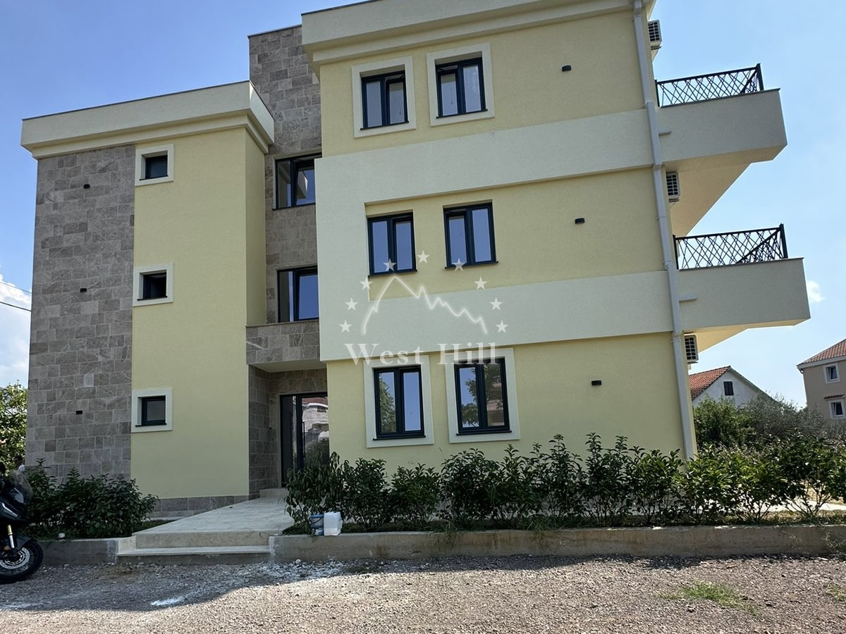 Hotel in Tivat, Montenegro, 299 m² - Foto 1