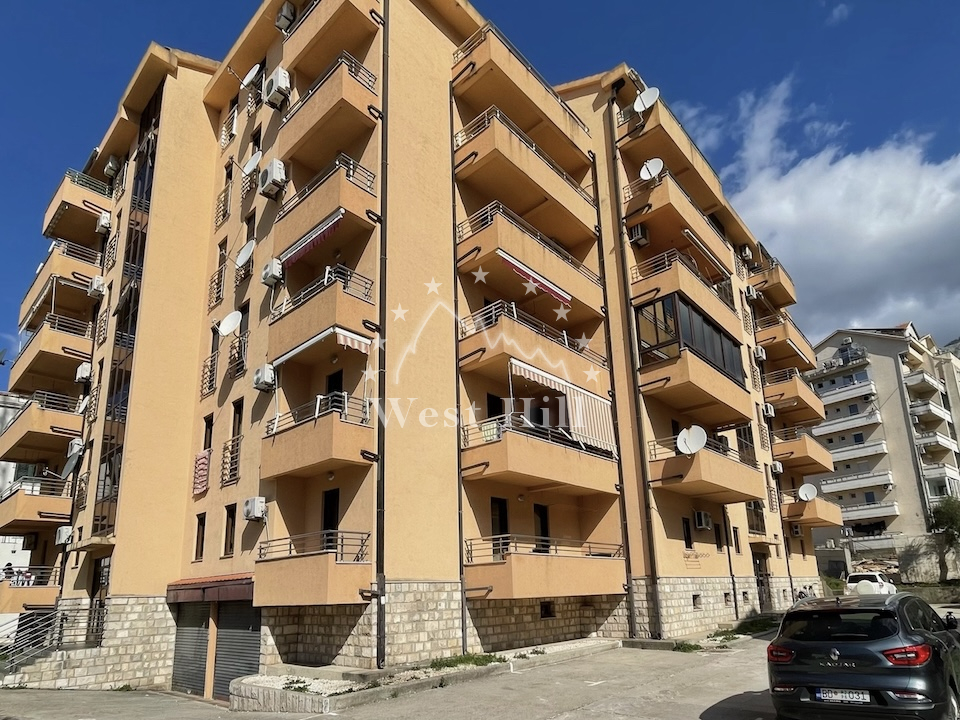 Apartamento en Budva, Montenegro, 99 m² - imagen 1