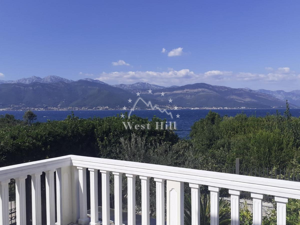 Maison à Krasici, Monténégro, 176 m² - image 1