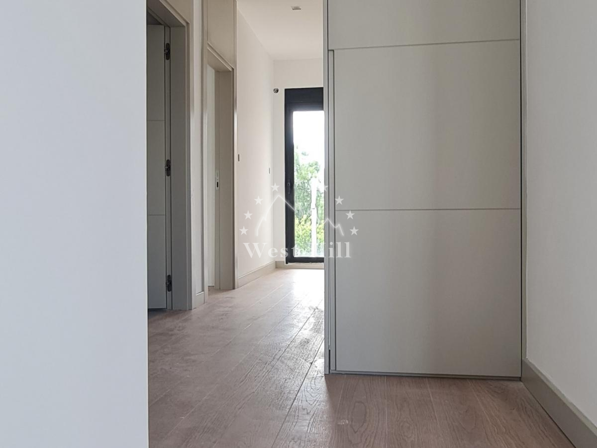 Casa a Danilovgrad, Montenegro, 200 m² - foto 4